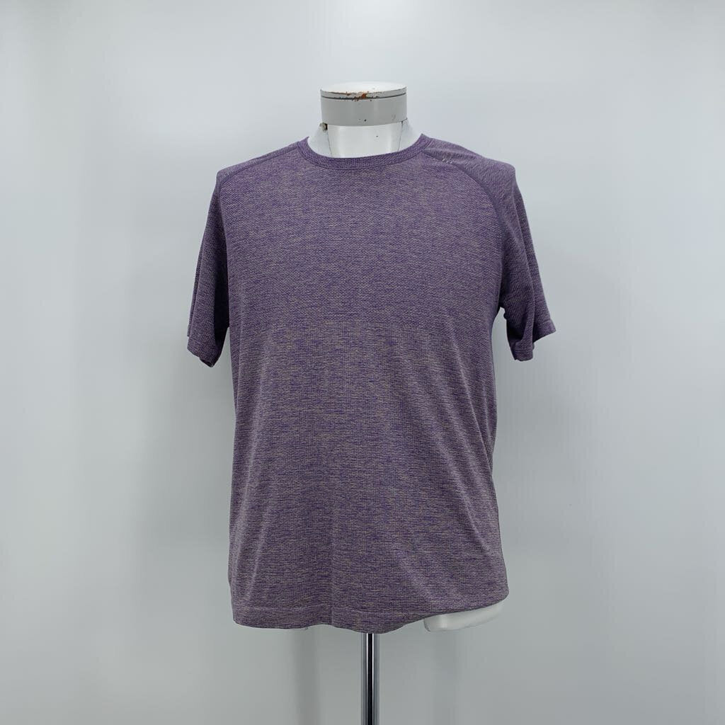 Lululemon T-Shirt