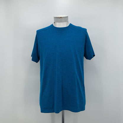 Lululemon T-Shirt