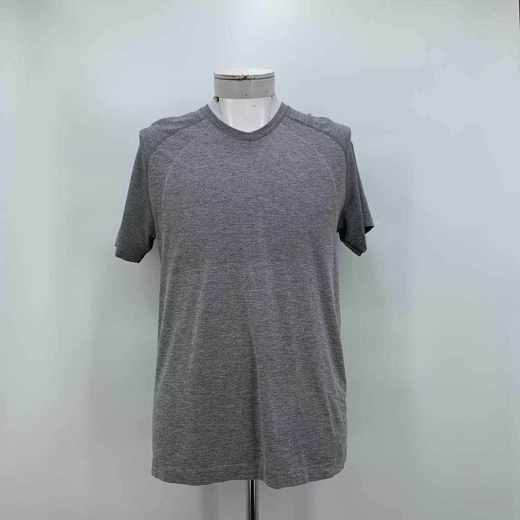 Lululemon T-Shirt