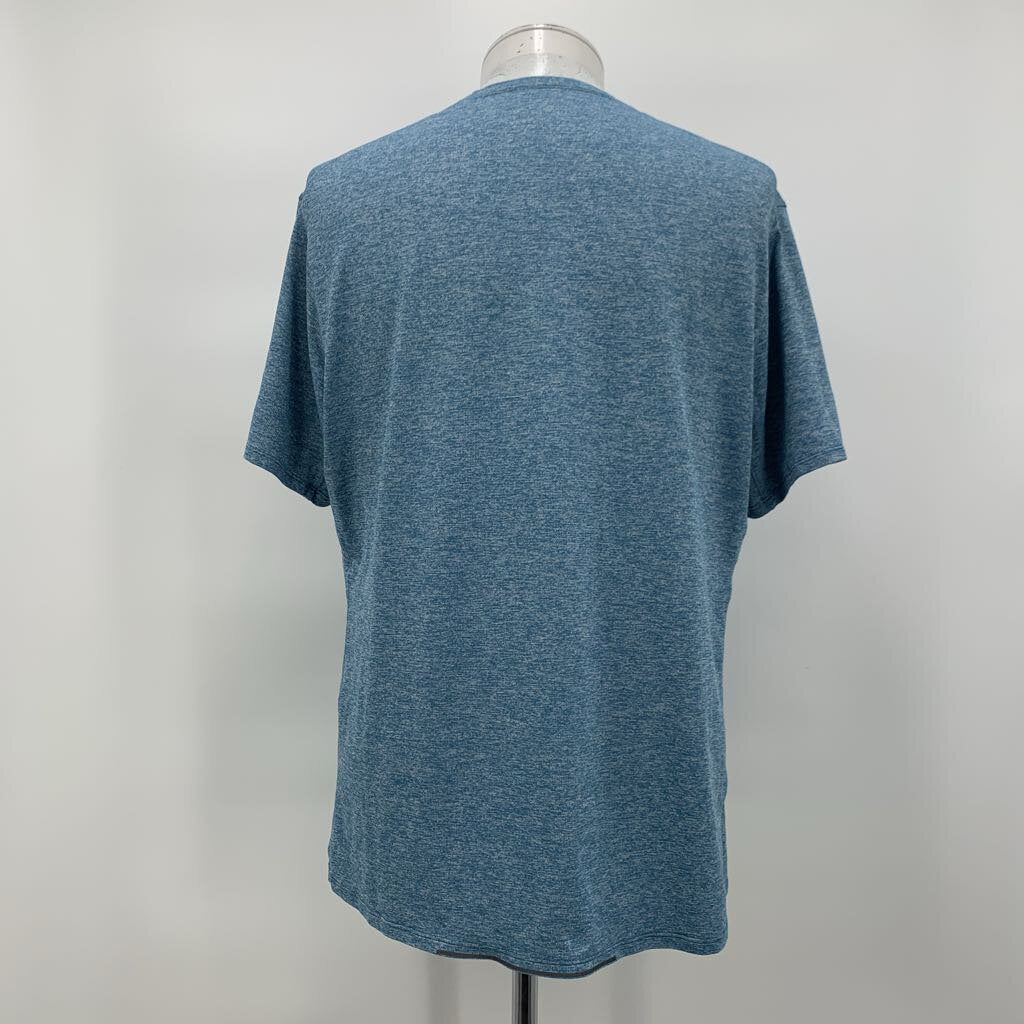 Lululemon T-Shirt