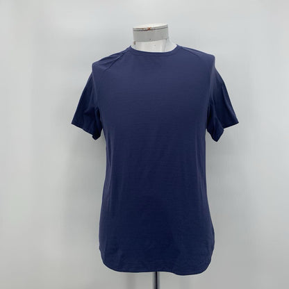 Lululemon T-Shirt