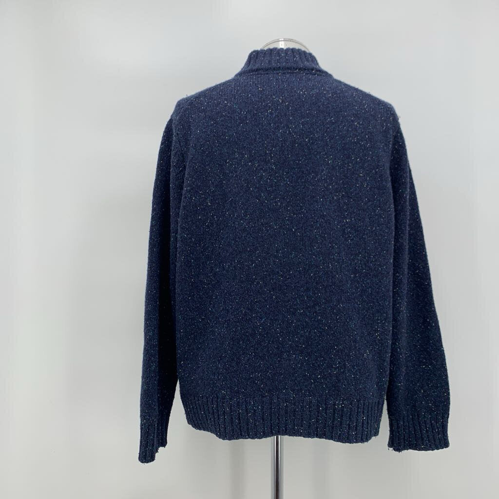 Untuckit Sweater