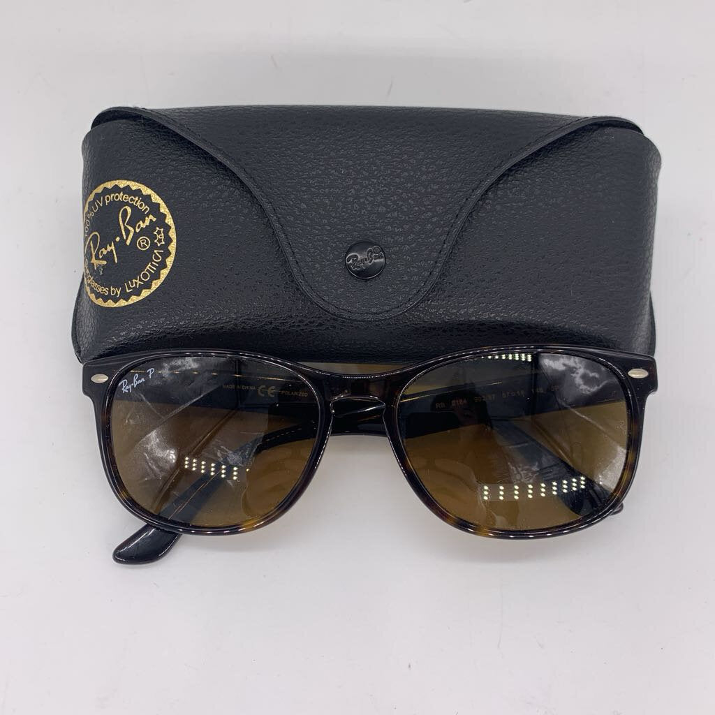 Ray Bans New Wayfarer Sunglasses w/ Case