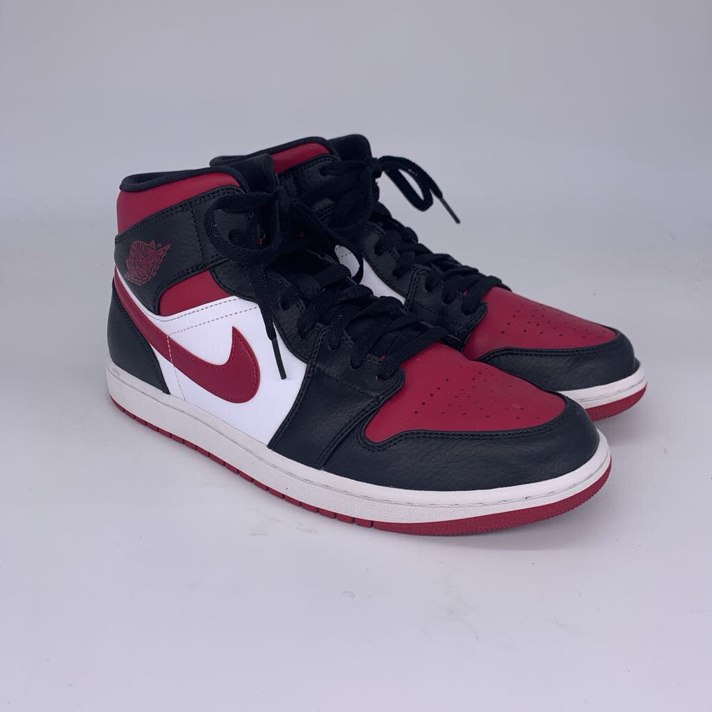 Jordan 1 Mid Bred Toe